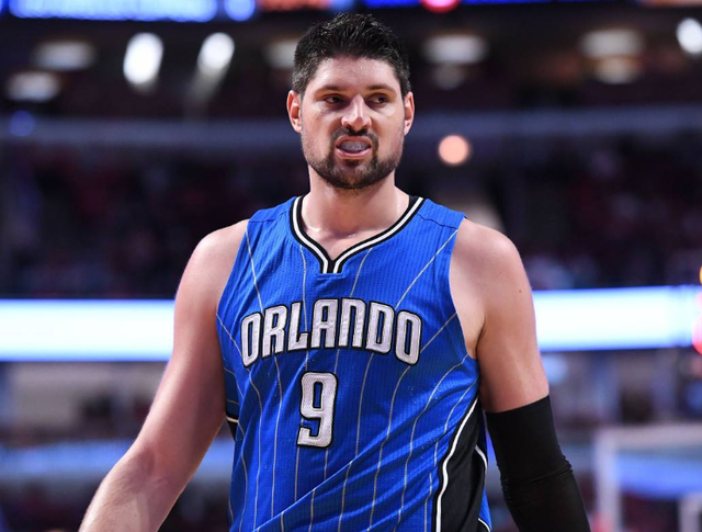 关于今晨欧超杯焦点战，埃因霍温主帅复盘，态度坚定，球队文化再被提及的信息